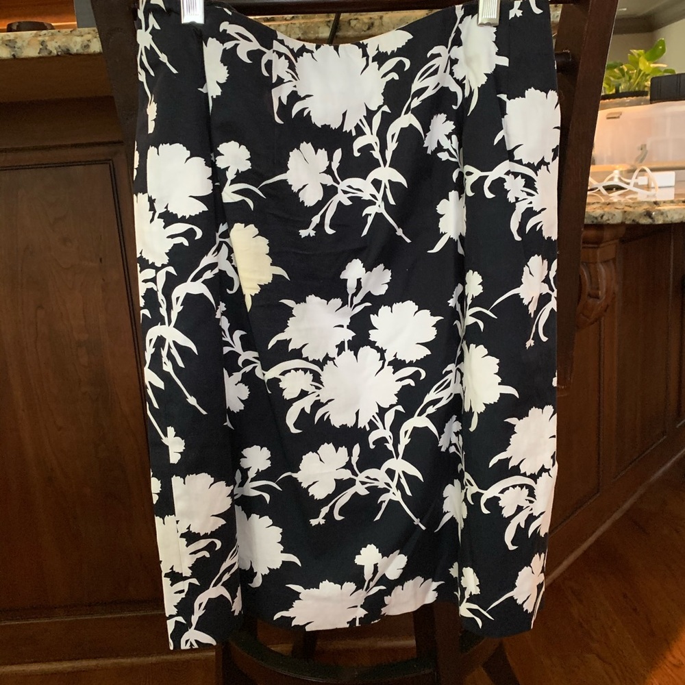 Talbots skirt - Picture 2 of 2